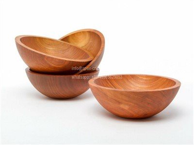 Elaboració de bols de torn de fusta